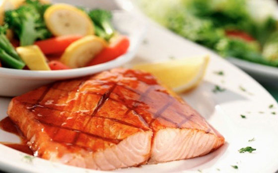   مصر اليوم - تناول السمك يقلل اكتئاب المرأة
