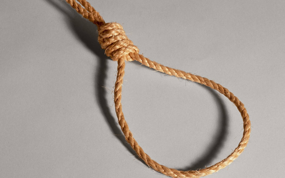 مصر اليوم - موظف على المعاش ينتحر لمروره بضائقة مالية في الإسكندرية