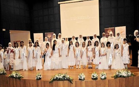   مصر اليوم - تكريم 41 طالبة فائزة في مسابقة الشيخة حصة للقرآن