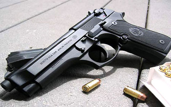   مصر اليوم - الأجهزة الأمنيَّة في سوهاج تضبط طبنجة وفردًا روسيًّا