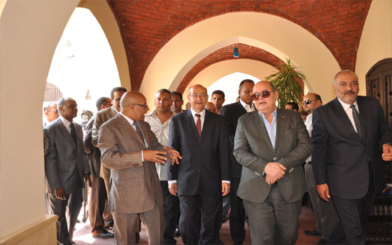   مصر اليوم - وزير الثقافة ومحافظ الجيزة يفتتحان متحف راتب صدّيق في العمرانيّة