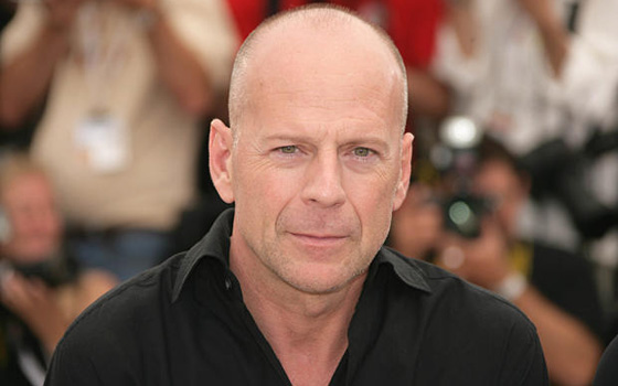   مصر اليوم - بروس ويليس يرزق بابنته الخامسة