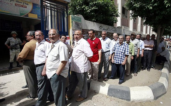 مصر اليوم - تحذير من تسرّب عناصر إخوانية إلى لجان مراقبة الانتخابات والخارجية تقلّل من أهمية الإعلان الأوروبي