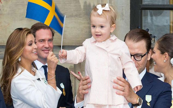   مصر اليوم - الأميرة استيلا في أول ظهور ملكي في السويد