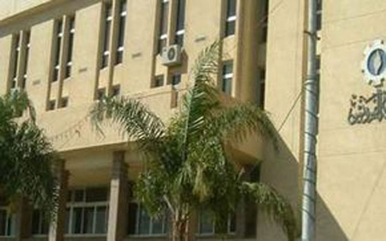   مصر اليوم - الجهاز التنفيذي بحث تنمية المشاريع الصناعيَّة في السويس