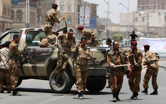 مصر اليوم - الجيش اليمني يسيطر على معقل القاعدة في محافظة شبوة