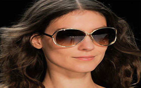 مصر اليوم - أكمليِ أناقتكِ في فصل الصيف بنظارات شمسيّة مناسبة