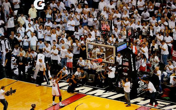   مصر اليوم - الدوري الأميركي: ميامي على مشارف النهائي الرابع على التوالي