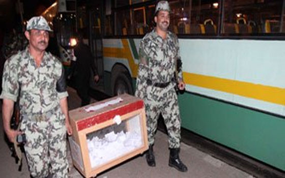   مصر اليوم - قُضاة سوهاج يغلقون مقار اللجان الانتخابيَّة أمام الناخبين