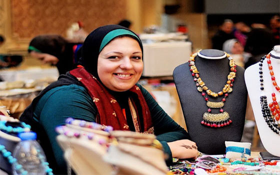   مصر اليوم - أعشق التَّنويع في تصميمات الحليّ من أجل التميُّز!!