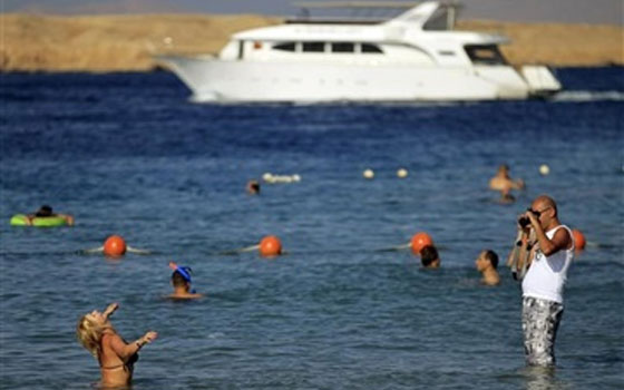   مصر اليوم - غرق سائحة نمساويّة في شواطئ البحر الأحمر