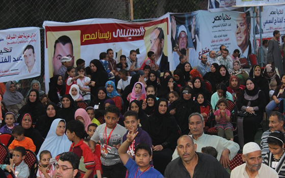   مصر اليوم - الداخليَّة تُعلن انفجار قنبلة في مؤتمر لدعم السيسي في المرج