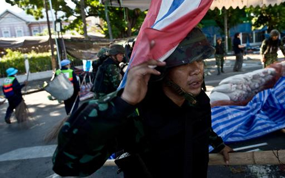   مصر اليوم - الجيش التايلاندي يستدعي شخصيات من المعسكرين السياسيين المتنافسين