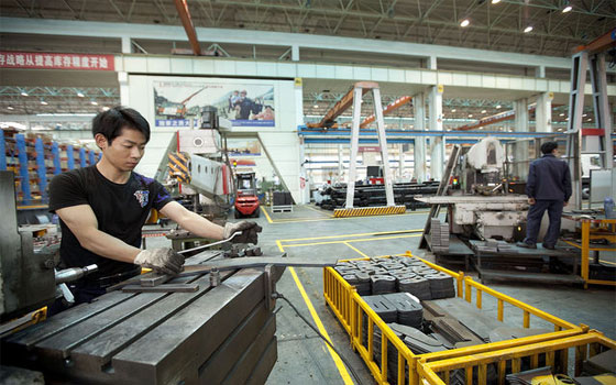   مصر اليوم - الناتج الصناعي الياباني يسجل في أبريل تراجعاً بنسبة 2.5%