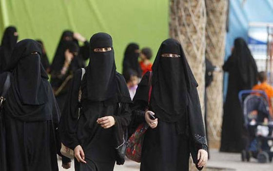   مصر اليوم - نساء سعوديات يضطررن إلى التنازل عن المهر وتحمل تكاليف الزواج