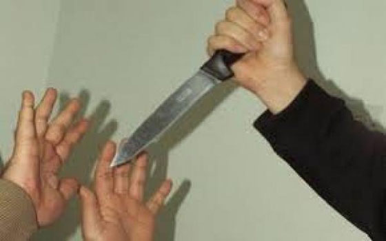 مصر اليوم - زوج يطعن زوجته المغربية في أسبانيا حتى الموت وينتحر شنقًا