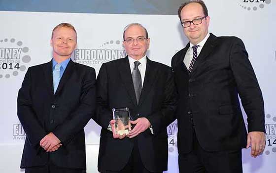   مصر اليوم - يورومونى العالمية تكرّم نعمة صباغ المدير العام التنفيذي للبنك العربي