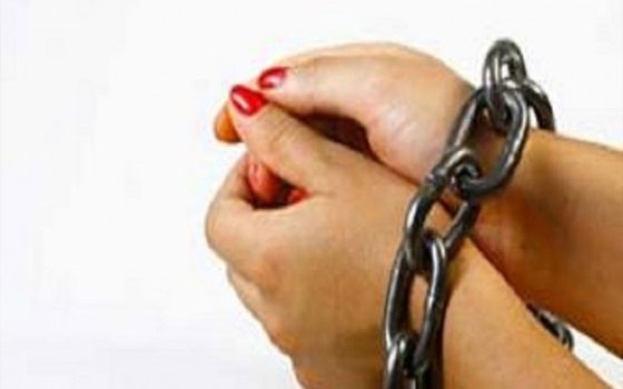   مصر اليوم - توقيف سيدة تدير نادياً صحياً لممارسة الرزيلة في البساتين