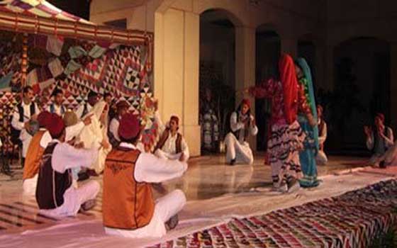   مصر اليوم - فرقة الشوبكي للفنون الشعبية تستعد لجولة فنية في فرنسا