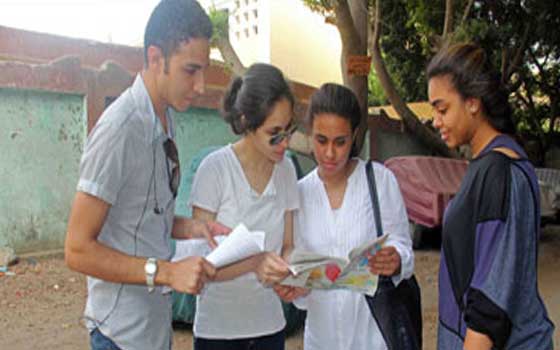   مصر اليوم - اكتشاف محمول بحوزة طالب ثانوي بإحدي لجان الامتحان في بني سويف