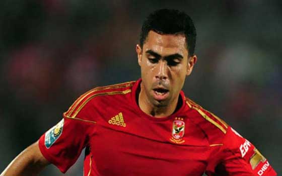   مصر اليوم - أحمد فتحي يتلقَّى عرضًا للاختبار في أرسنال الإنكليزيّ