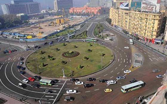   مصر اليوم - الشرطة تخلي ميدان التحرير بعد دخول عناصر مندسة اليه