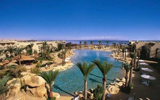 مصر اليوم - توقيعات للقوى الوطنيّة في السويس بعد تجدّد أزمة ضمّ السخنة للقاهرة