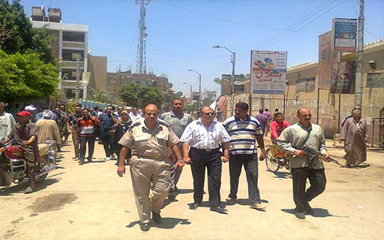 مصر اليوم - إزالة 100 حالة تعدي على أملاك الدولة في الفشن في بني سويف