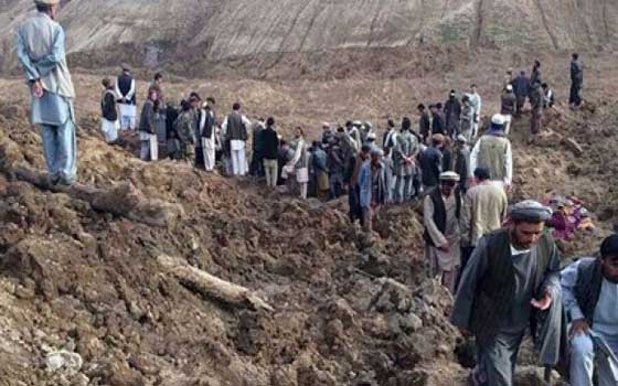   مصر اليوم - مقتل أربعة أشخاص في إنهيار أرضي في الجزائر