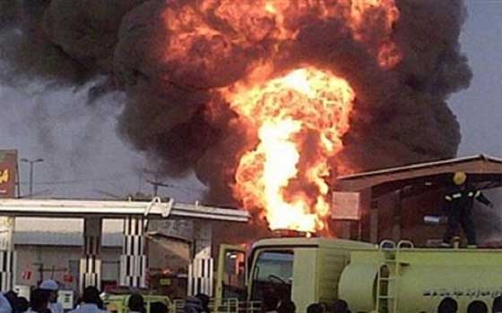   مصر اليوم - محافظ سوهاج يتفقدُ موقع انفجار محطة وقود أخميم