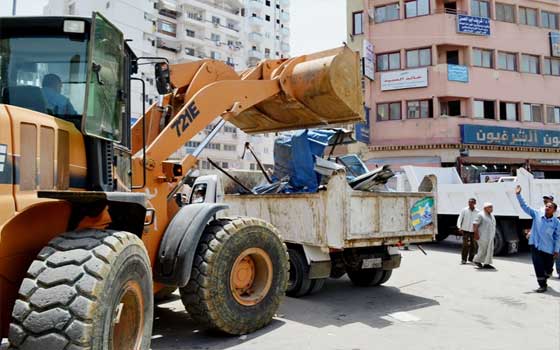   مصر اليوم - مرافق البحيرة تواصل شنّ حملاتها لرفع الإشغالات قبل رمضان