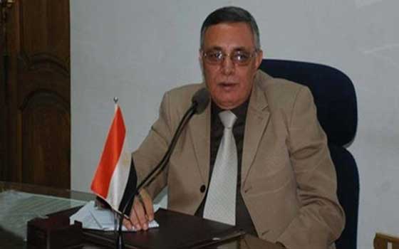   مصر اليوم - محافظ سوهاج يُكرم المتفوقيّن في  مدرسة الزهور الخاصة