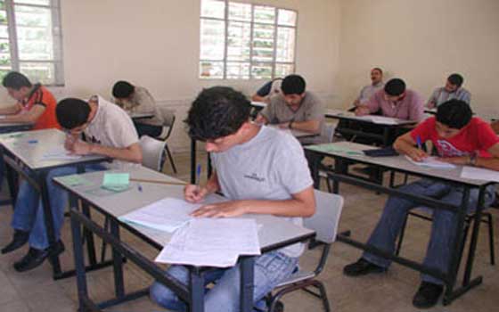 مصر اليوم - بدء امتحانات الثانويّة العامة في البحر الأحمر وسط أجواء هادئة