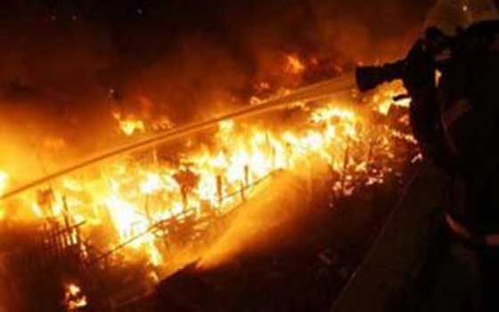   مصر اليوم - إخماد حريق نشب في منطقة شرطة في الإسكندرية