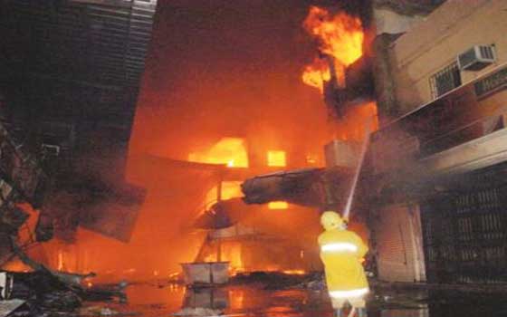   مصر اليوم - اشتعال النيران في 14منزلاً تسببه أنبوبة بوتاغاز في سوهاج