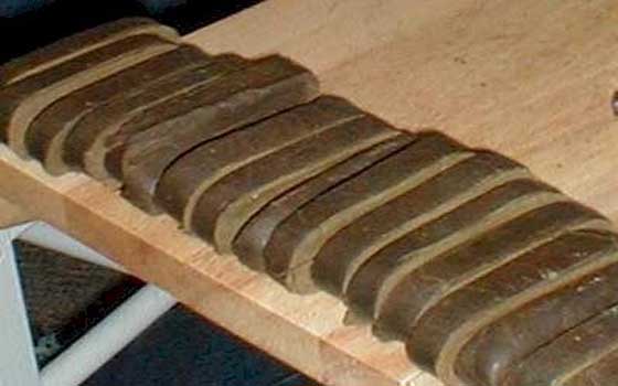   مصر اليوم - إحباط محاولة تهريب 1268 طربة حشيش إلى داخل البلاد عبر منفذ السلوم