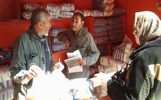   مصر اليوم - افتتاح 3 معارض كبرى لبيع السلع الغذائية في سوهاج