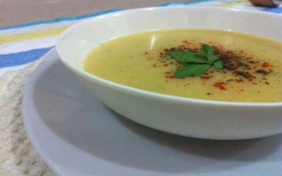   مصر اليوم - تحضير شوربة البطاطا بالدجاج