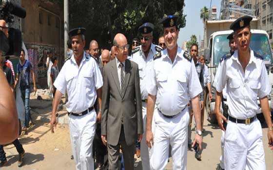 مصر اليوم - محافظ الجيّزة يتفقد ُأعمال تطويّر العشوائيّات في الهرم و العجوزة