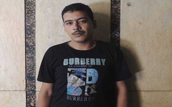   مصر اليوم - شرطة بورسعيد توقف مسجّل خطر يهدّد المارّة في شارع الأمين