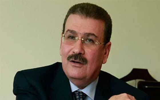 مصر اليوم - وزير النقل يقوم بجولة مفاجئة لورش سكة حديد أبو راضي في بني سويف