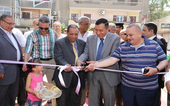   مصر اليوم - محافظ البحيرة يفتتح معرضًا للسِّلع الغذائيَّة في دمنهور