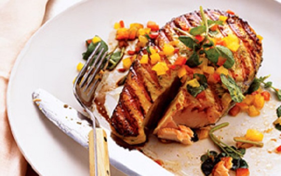   مصر اليوم - السلمون المشوي مع العسل