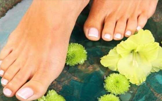   مصر اليوم - نصائح العناية بالقدمين في فصل الصيف