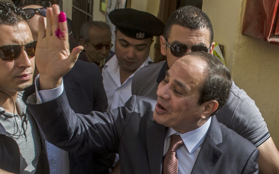   مصر اليوم - أنباء عن محاولة جديدة لاغتيال السيسي أثناء توجهه لحلف اليمين الرئاسي