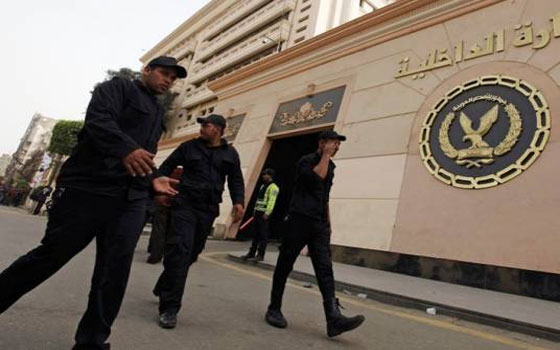   مصر اليوم - داليّا زيادة تُؤكد أن مراقبة الداخليّة للتليفونات و الأنشطة الإلكترونيّة أمر طبيّعي