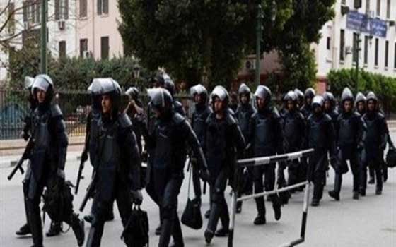   مصر اليوم - وزير الداخليَّة يتعهد بـقبضة فولاذيَّة لتأمين أداء اليمين الدستوريَّة