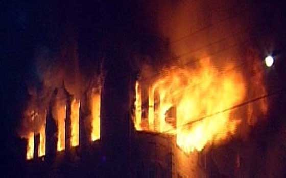 مصر اليوم - السيطرة على حريق في دمياط نشب في ورش الأثاث