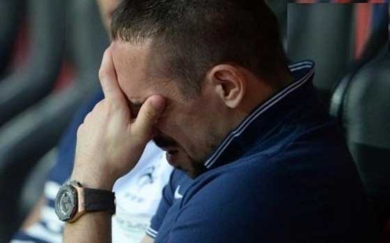   مصر اليوم - فرانك ريبيري يخرج من مونديال البرازيل مع منتخب الديوك