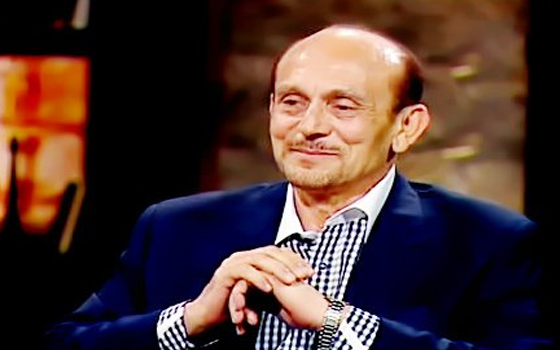   مصر اليوم - الفنان محمد صبحي يعبَّر عن فرحته بفوز السيسي